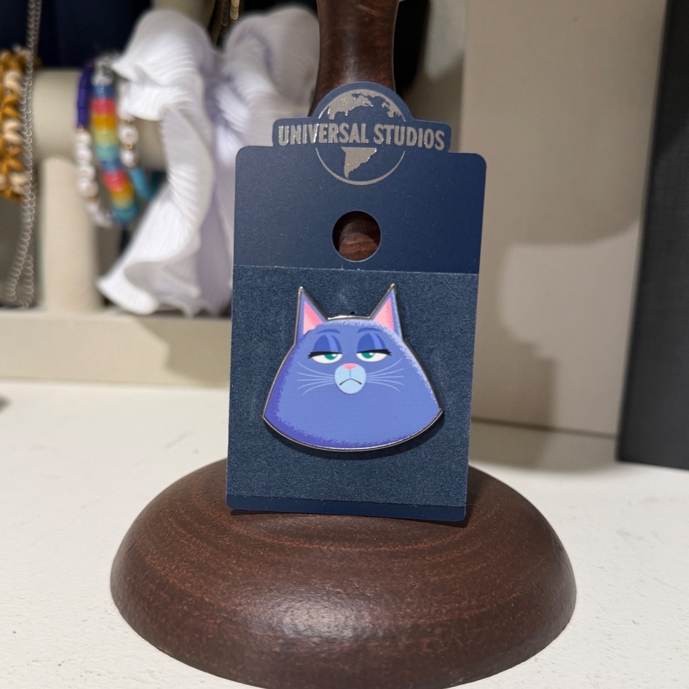 Universal Studios Secret Life of Pets Chloe Cat Enamel Pin Purple Tabby Movie
